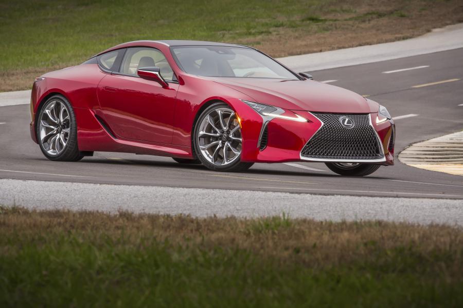  Lexus LC500 2016 года  (фото 7 из 74)
